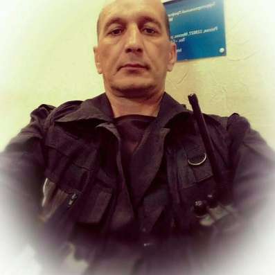 Кирилл, 39 лет, хочет пообщаться