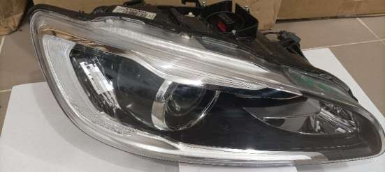 Фара правая Вольво S60 V60