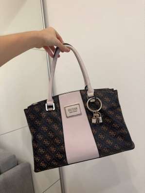 Оригинальная сумка Guess