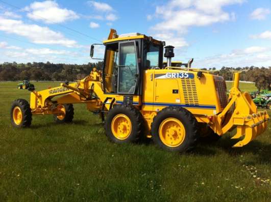 Автогрейдер XCMG GR135 в Якутске фото 3
