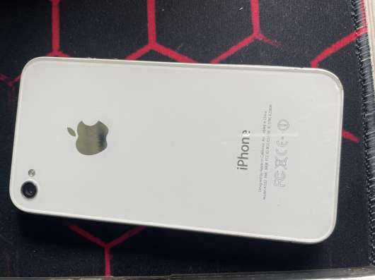 Продаю iPhone 4 в хорошем состоянии в Щелково
