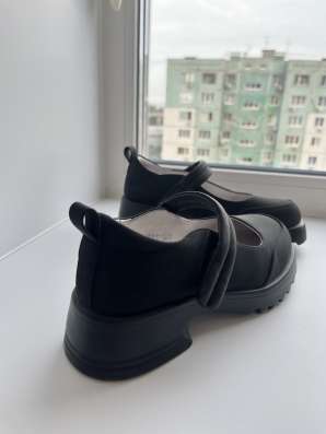 Продам туфли школьные