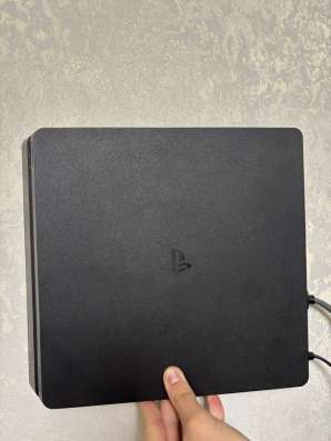 Ps4 slim 1tb с 2 джойстиками играми