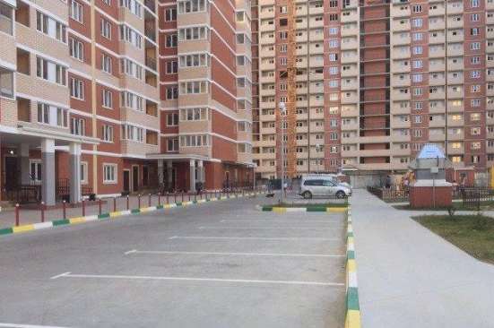 Продам однокомнатную квартиру в Краснодар.Жилая площадь 38  кв.м.Этаж 15.Дом кирпичный.