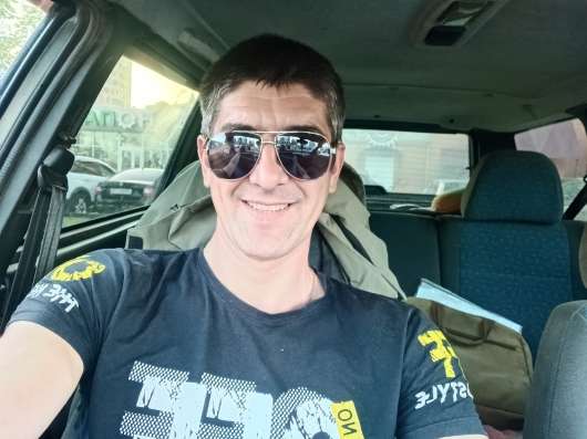 Михаил, 39 лет, хочет пообщаться
