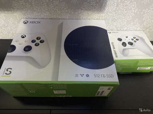 Продам игровую консоль Xbox series S 500gig
