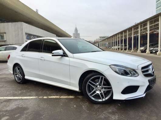 Mercedes-Benz E-Класс 300 в Москве фото 7