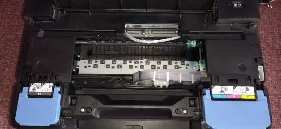 Продам принтер Ganon PIXMA G1400