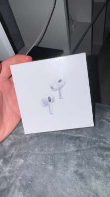 Apple AirPods Pro (2-го поколения)