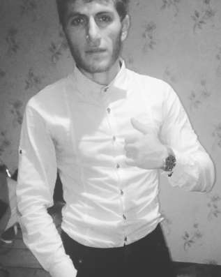 Хасан, 23 года, хочет пообщаться