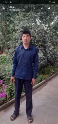Сарвар, 24 года, хочет пообщаться