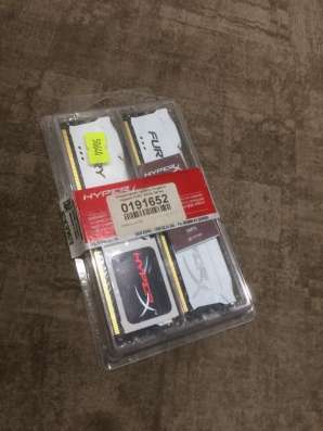 Память HyperX FURY White [HX318C10FWK2/16]