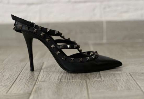 Кожаные туфли Rockstud Valentino в Сочи фото 3