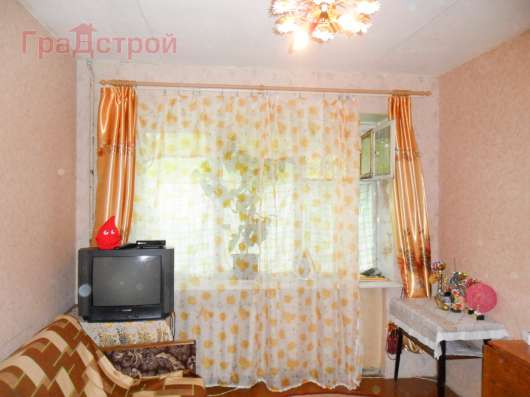 Продам двухкомнатную квартиру в Вологда.Жилая площадь 43  кв.м.Этаж 2.Дом кирпичный.