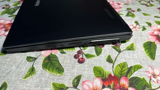 Игровой ноутбук Haier GG1502X в Москве фото 8
