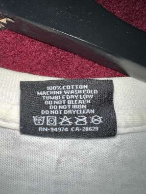 Оригинальный белый лонгслив Stussy (размер S) в Москве фото 3