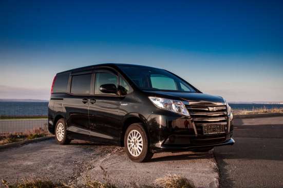 Toyota Noah, 2015 г ZWR80 в Хабаровске фото 9