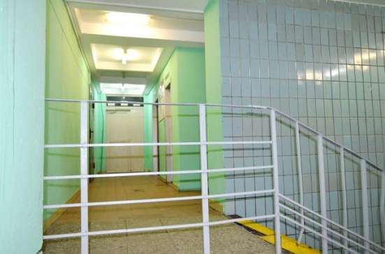 Продам трехкомнатную квартиру в г.Котельники. Жилая площадь 69 кв.м. Дом панельный. Есть балкон.