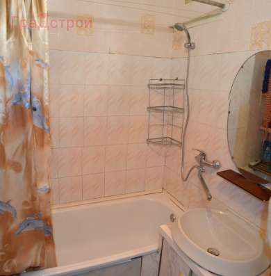Продам четырехкомнатную квартиру в Вологда.Жилая площадь 90  кв.м.Этаж 1.Дом кирпичный. в Вологде фото 3