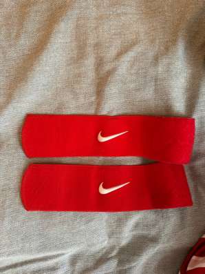 Напульсники Nike в Троицке