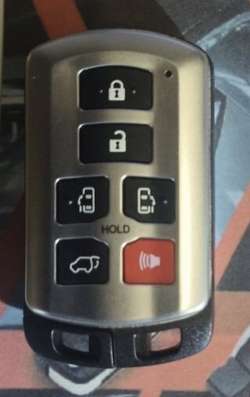 Ключ Toyota Sienna с программированием