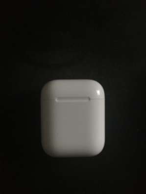 AirPods первого поколения