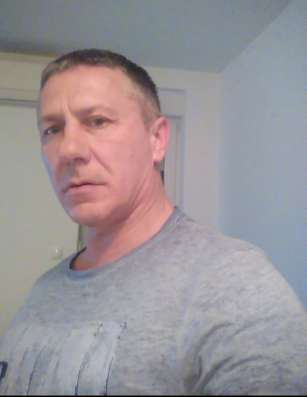 Vojislav, 50 лет, хочет пообщаться