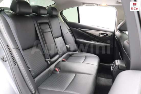 Infiniti Q50 в Владивостоке фото 4