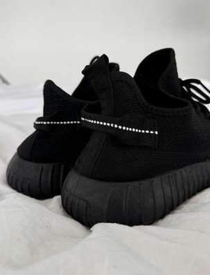 Кроссовки Yeezy в Москве фото 3