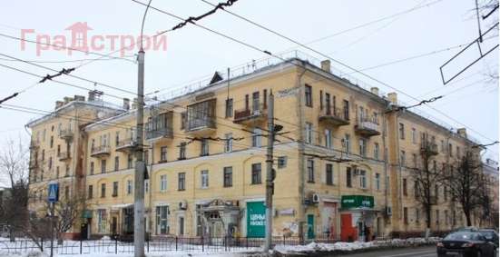 Продам четырехкомнатную квартиру в Вологда.Жилая площадь 90  кв.м.Этаж 2.Дом кирпичный.