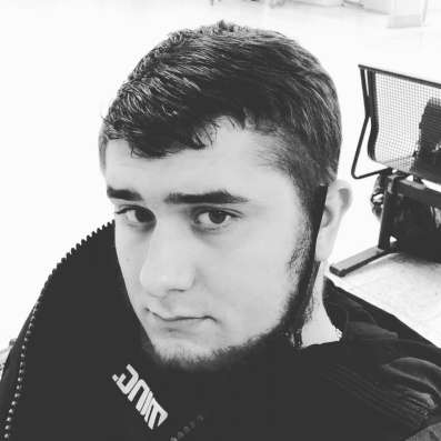Влад, 23 года, хочет пообщаться