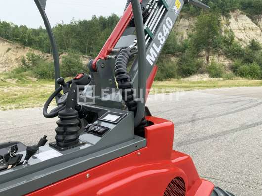 Мини-погрузчик Runmax ML840 в Новосибирске фото 8