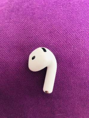 Правый наушник AirPods 4 (a3050)