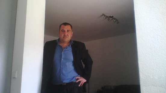 Bernard, 51 год, хочет пообщаться