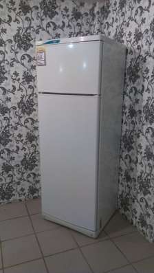Продам холодильник Stinol 256Q в Москве