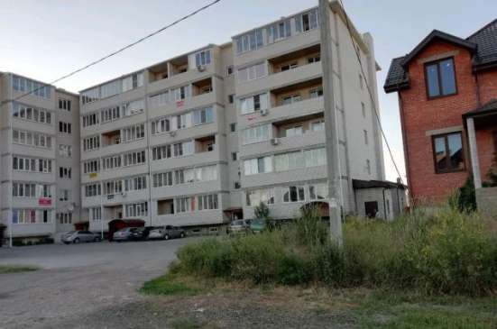 Продам двухкомнатную квартиру в Краснодар.Жилая площадь 73  кв.м.Этаж 1.Дом кирпичный.