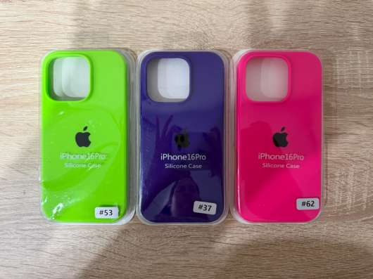 Чехлы на iPhone 16 Pro