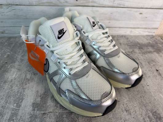 Кроссовки Nike V2K Run в Москве фото 8