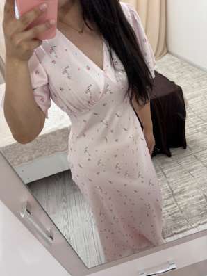 Атласное платье