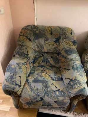Продаю  диван и 1 кресло в Армавире