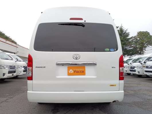 Toyota HiAce в Владивостоке фото 6