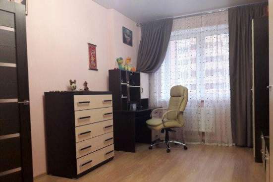 Продам однокомнатную квартиру в Краснодар.Жилая площадь 38  кв.м.Этаж 3.Дом кирпичный.