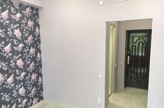 Продам однокомнатную квартиру в Краснодар.Жилая площадь 37  кв.м.Этаж 3.Дом монолитный.