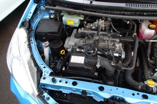 Toyota Aqua гибридный хетчбек в Москве фото 3