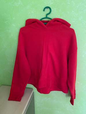 Красная худи ZARA