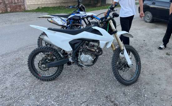 эндуро 250 кубов