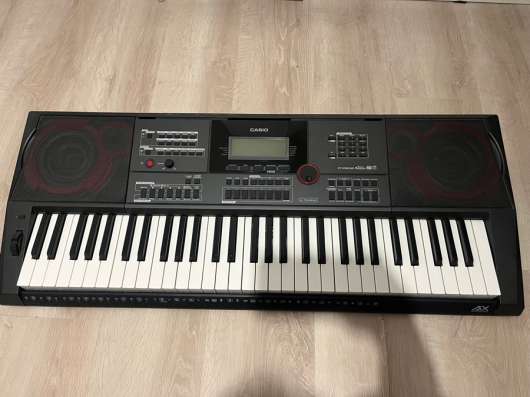 синтезатор CASIO