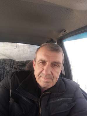 Игорь, 58 лет, хочет познакомиться