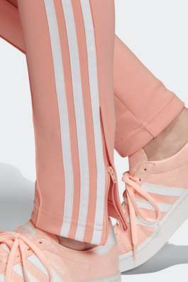 Штаны спортивные Adidas в Москве