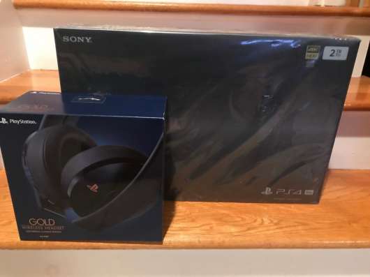 Sony PlayStation 4 Pro 2TB